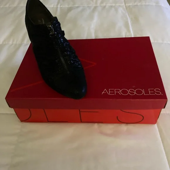 Aerosoles Fortunate Black Snake Pre-loved Boots - Picture 2 of 4